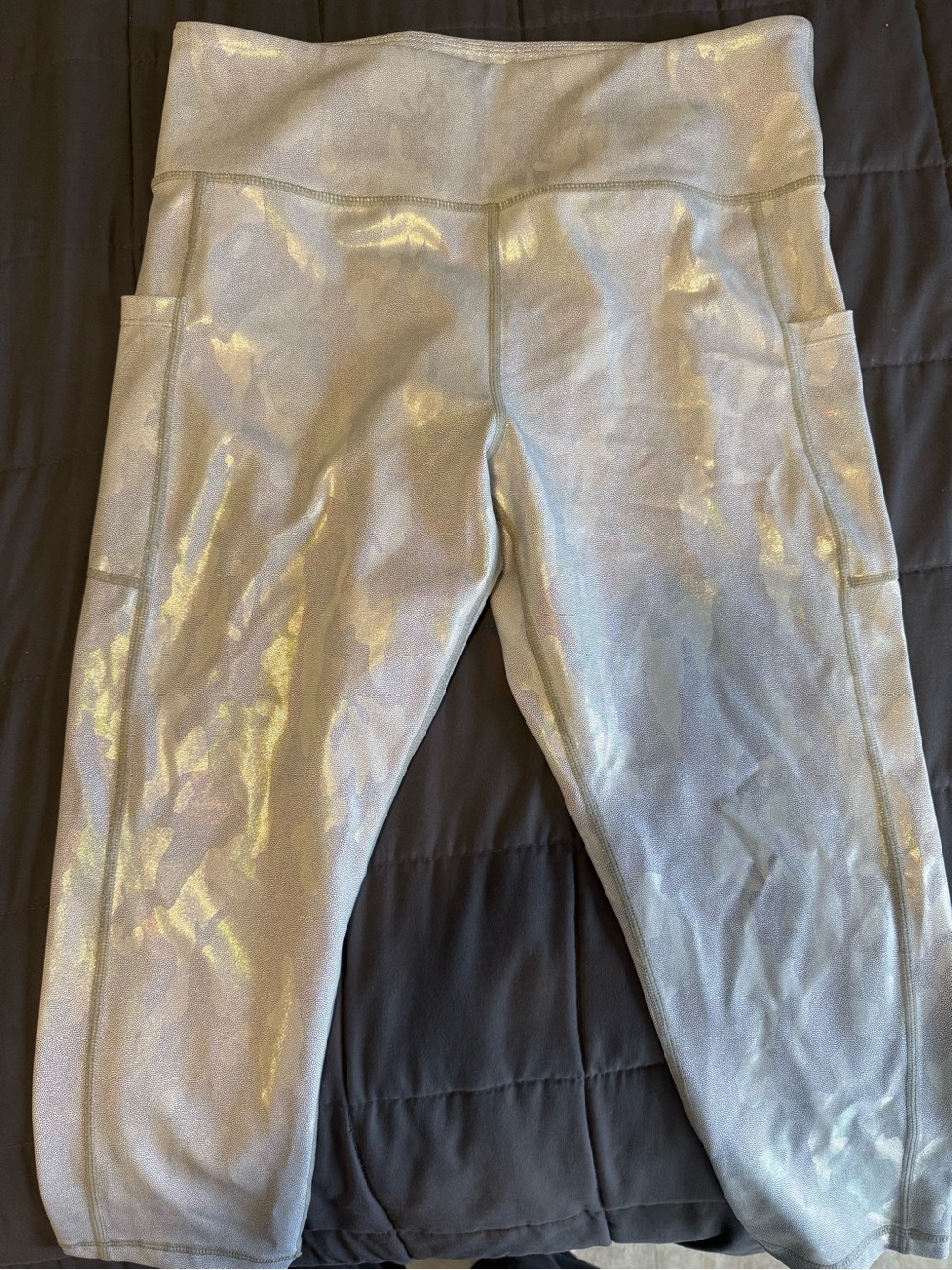 Zyia- Metallic Silver Active Capri Leggings with Side Pockets
